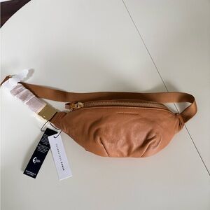 NWT AIMEE KESTENBERG Leather Cabo Sling Bum Bag Fanny Pack Belt Bag in Nutmeg